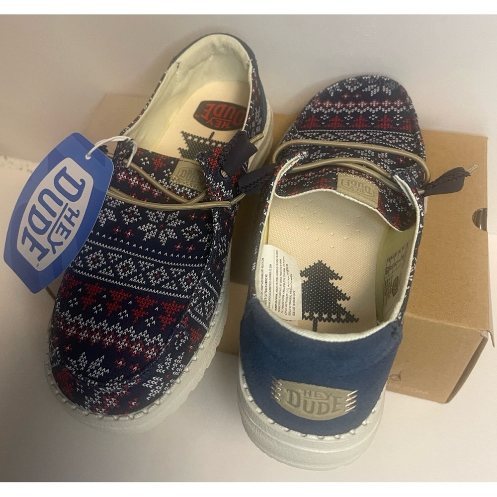 Hey Dude Wendy Winter Sweater Navy/Multi Size 7